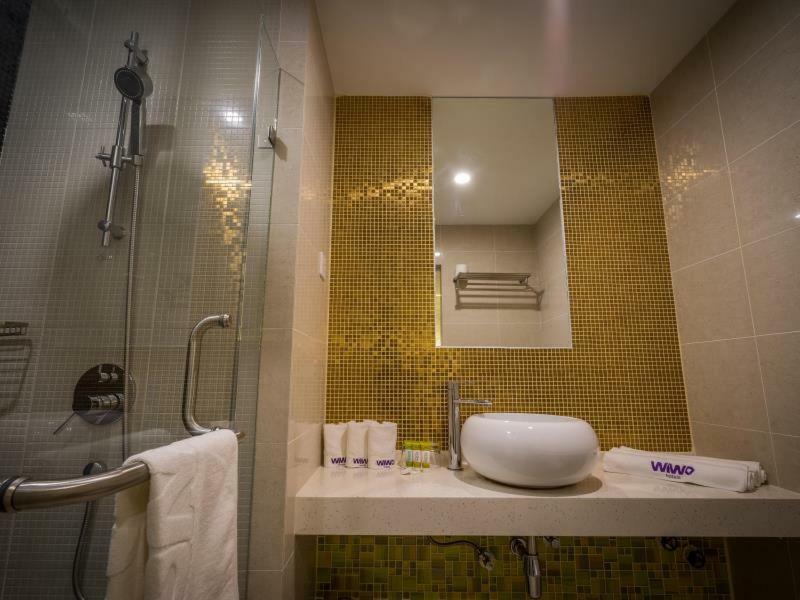 Wiwo Hotel Бинтулу Экстерьер фото