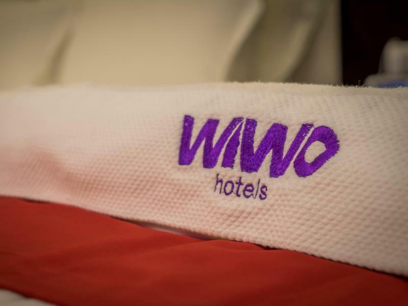 Wiwo Hotel Бинтулу Экстерьер фото